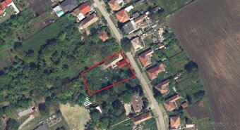 2372 NA PREDAJ RODINNÝ DOM V OBCI RÚBAŇ BLÍZKO NOVÝCH ZÁMKOV - 19