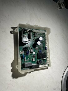 Jura diely- elektroniky, sparovacky a atd - 19