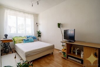 REZERVOVANÉ - Exkluzívny predaj rodinného domu v obci Skalka - 19
