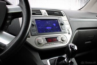 Ford Kuga 2.0 TDCi Duratorq Titanium AWD NELAKOVANÉ - 19