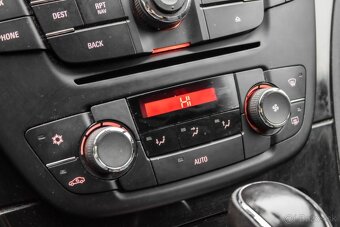 Opel Insignia 2.0T 4x4 162kW, A/T /AJ NA SPLÁTKY/ PROTIÚČET - 19