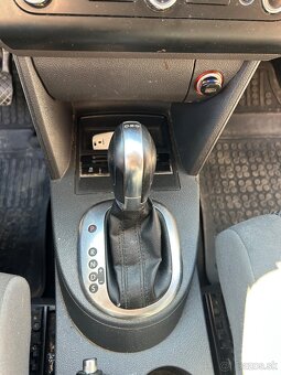 POZOR POZOR POZORVolkswagen Touran 1.6 TDI 77KW - 19