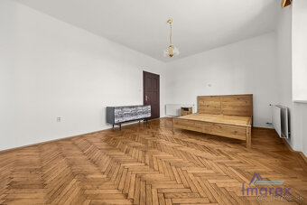 Poschodie vo vile pod hradom na prenájom - 19