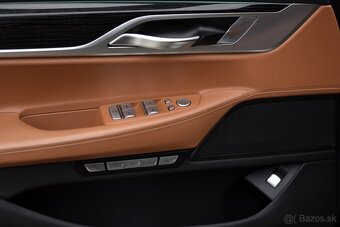 BMW Rad 7 740 xDrive - 19