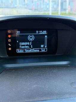 Ford Grand C-Max 2.0 TDCi 7 miest - 19