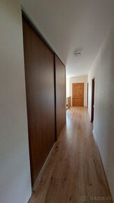 PREDAJ - RODINNÝ DOM - ZLATÉ MORAVCE - 19