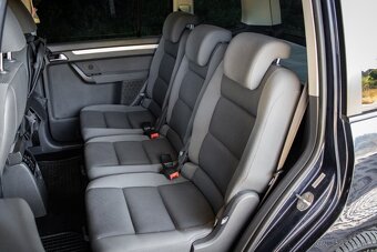 Volkswagen Touran 1.6 TDI BlueMotion Comfortline - 19