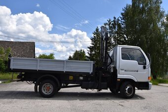 Nissan Cabstar trojstranný vykápač s rukou - 19