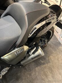 Yamaha V-MAX 1700 - 19