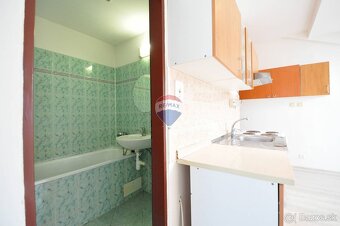 REZERVOVANÉ PREDAJ, 2-izbový podkrovný byt v Poprade, Ul - 19