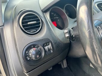 Seat ALTEA 1.9TDi 77kW BEZ DPF - 19