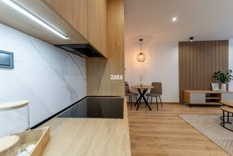 Tokajícka: Krásny 2 izb.  byt 42 m2 + loggia. Zariadený. KR - 19