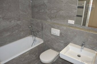 Prenájom 2 izbový byt novostavba Nitra centrum - 19