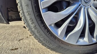 Citroen C4 1,6HDI 68kw kód: 9H06 - 19