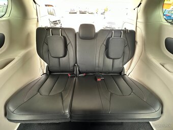 Chrysler Pacifica II Limited – Luxusné 7-miestne - 19