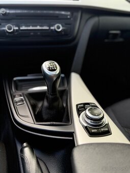 BMW F30 318d 2014 navi/siber super stav - 19
