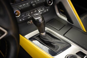 Chevrolet Corvette 6,2 V8 / AJ NA SPLÁTKY / PROTIÚČET / - 19