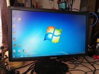 PC Intel Pentium DualCore. 2 X 250 GB. 4 GB. Windows 7. - 19