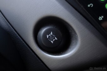 Toyota RAV4 2.2 D-4D 135 Sol - 19