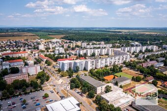 Exkluzívne na predaj 3-i byt v meste Trebišov - Komenského - 19