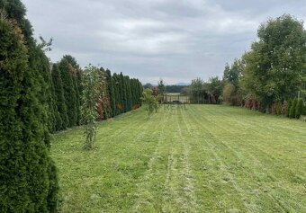 Villa v obci Trstín - s veľkým pozemkom - 19