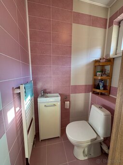 4i rodinný dom s bazénom a vedlajšou podpivničenou stavbou - 19