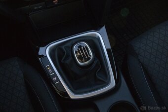 Kia Ceed 1.5 T-GDi Gold, 118 kW, v ZARUKE, TOP stav - 19