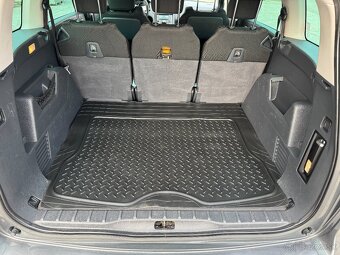 Peugeot 5008 1.6 hdi - 19