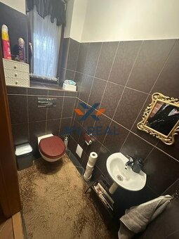  ZNIŽENÁ CENA Na predaj 5-izbový rodinný dom v Šamorín - 19