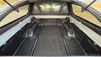 Nissan Navara 2.5 dCI MT6 4x4 Doublecab + Hardtop - 19