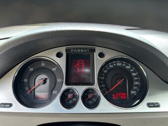 VW Passat B6 sedan 2.0TDI 103kw DSG - 19