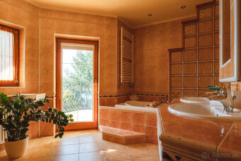 Rodinná vila s rozsiahlym pozemkom | Nižná Myšľa - 19