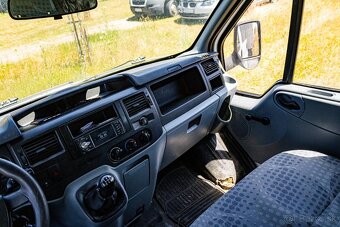 Ford Transit 330M DC valník s plachtou - 19