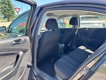 Volkswagen Passat 2.0 TDI R line - 19