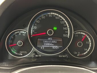 Volkswagen e-UP - 19