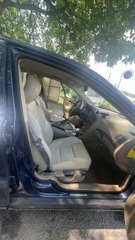 Volvo S60 2.4 - 19