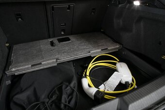 Volkswagen ID.4 Pro Performance 150kW IQ Panorama Tažné ACC - 19