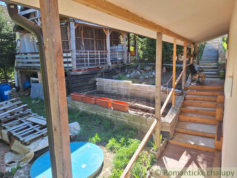 Rozostavaná chalupa pri potoku v malebnej dedinke na Lipto - 19