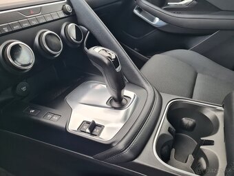 JAGUAR E-PACE 2.0 I4 S AWD A/T / MOŽNÝ ODPOČET DPH - 19
