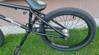 KHE BIKES SILENCER 2022 TOP STAV - 19