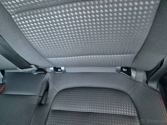 Predám  Ford Kuga 2.5 Duratec HEV 190k ST-Line eCVT - 19