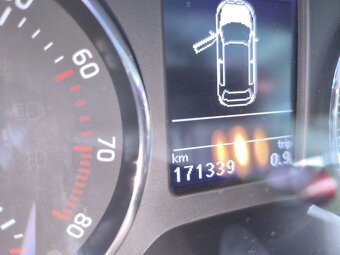 ŠKODA RAPID 1,2TSi-STYLE PLUS-XENONY - 19