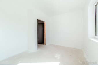 Na predaj výnimočný 3-izbový byt v rodinnom dome vo Veľkom O - 19