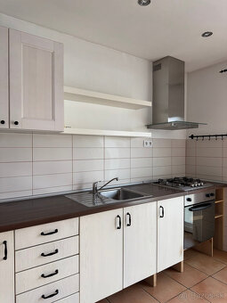 Rodinný dom s pozemkom s potenciálom výstavby Rumanová - 19