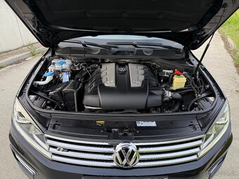 Volkswagen Touareg 3.0 TDI 4MOTION Rline - 19