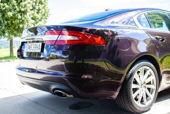 Jaguar XF 2.2D Premium Luxury - 19
