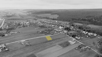 Na predaj pozemok v Pochabanoch - 19