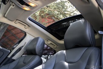 Volvo XC60 R-Design AWD - 19