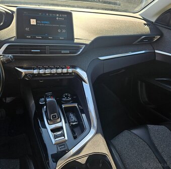 Peugeot 3008 1.6hdi AT. 2017 - 19