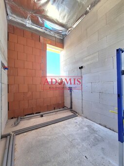 Predáme 5izbový tehlový bungalov 725m2 Ruskov, komora,tepelk - 19